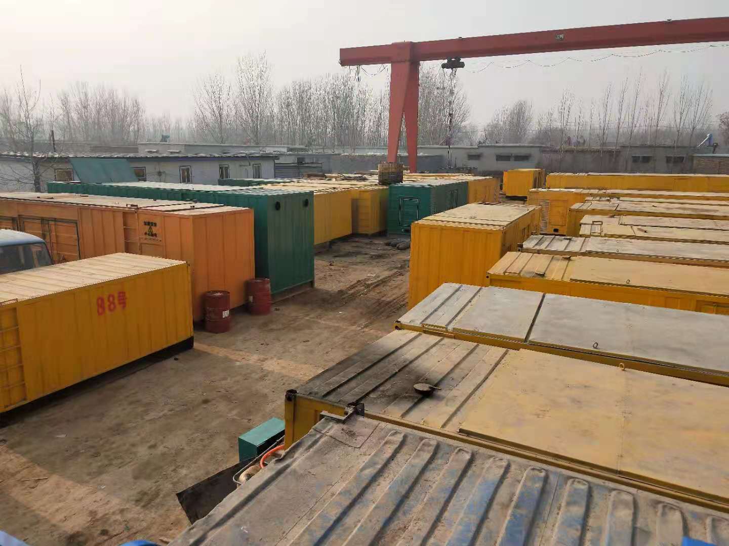 梁山租赁发电机-灰尘、风沙对柴油发电机组造成哪些不良影响？