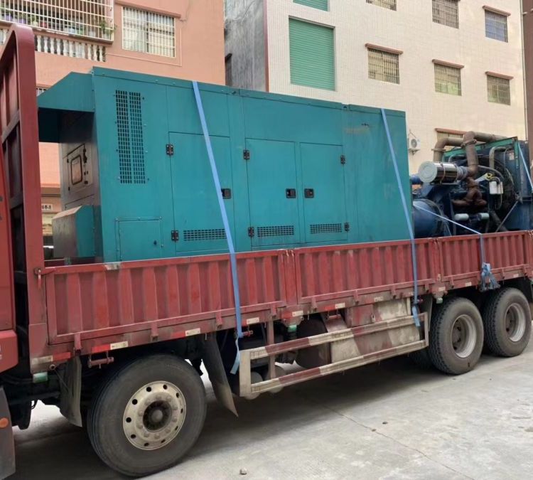 梁山如何在不同负载率下确保 400KW 柴油发电机组的正常运行？