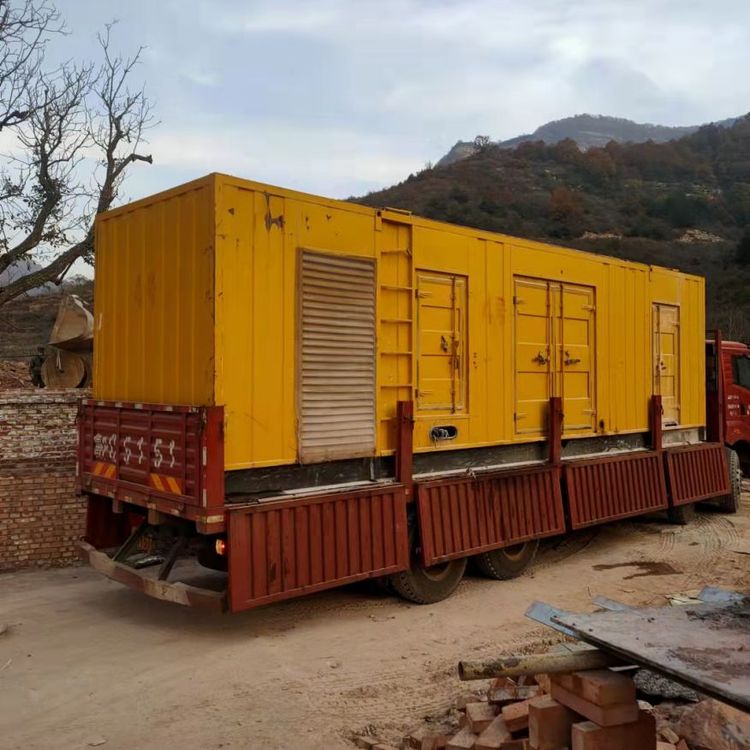 梁山200kW 发电机组在带电阻性负载时，输出功率会受到哪些因素的影响？