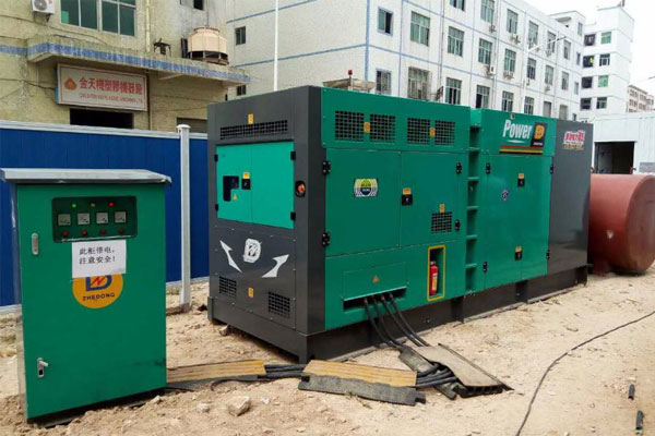 梁山为什么夏季要重点检查发电机组的燃油系统密封性？