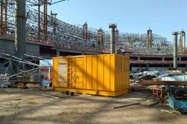 梁山发电机出租如何判断空气滤清器是否需要更换？