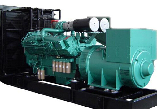 梁山冬季柴油发电机组启动前应进行哪些预热操作?